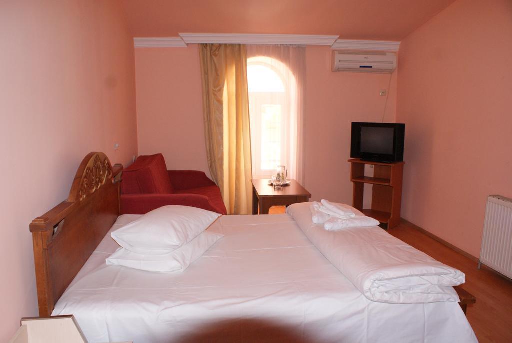Marani Hotel Batumi Zimmer foto